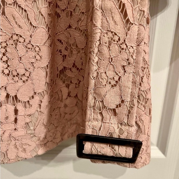 Gorgeous Cupcakes and Cashmere Fall/Spring lace coat. Blush color. Size Small - Picture 8 of 11